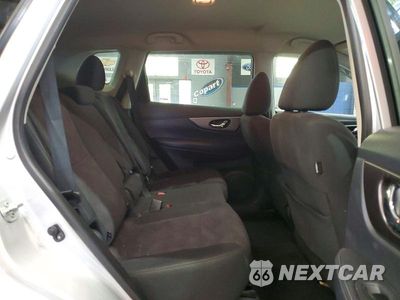 Zdjęcie 11 z 13 samochodu: 2016 NISSAN ROGUE S VIN:KNMAT2MV8GP660737 - miniatura