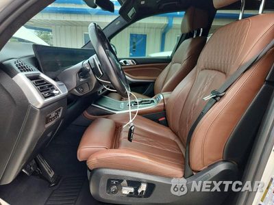 Zdjęcie 7 z 13 samochodu: 2023 BMW X7 XDRIVE40I VIN:5UX23EM00P9M76096 - miniatura