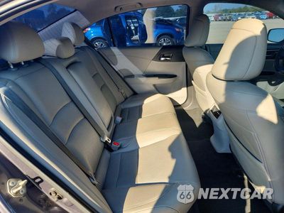 Zdjęcie 10 z 13 samochodu: 2017 HONDA ACCORD EXL VIN:1HGCR2F98HA082619 - miniatura