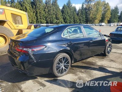 Trzecie zdjęcie samochodu z tyłu: 2024 TOYOTA CAMRY HYBRID SE VIN:4T1S31AK6RU077317 - miniatura
