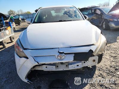 Piąte zdjęcie samochodu w środku: 2018 TOYOTA YARIS IA BASE VIN:3MYDLBYV4JY325053 - miniatura