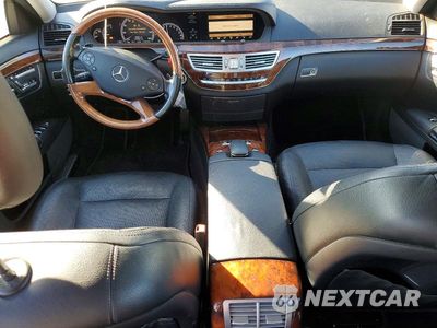Zdjęcie 8 z 12 samochodu: 2011 MERCEDES-BENZ S 550 VIN:WDDNG7BB7BA389280 - miniatura