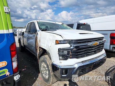 Czwarte zdjęcie samochodu z boku: 2024 CHEVROLET SILVERADO K3500 LT VIN:1GB5YTE74RF186064 - miniatura