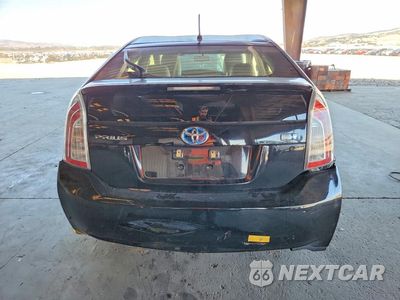 Zdjęcie 6 z 13 samochodu: 2013 TOYOTA PRIUS TWO VIN:JTDKN3DU2D5621693 - miniatura