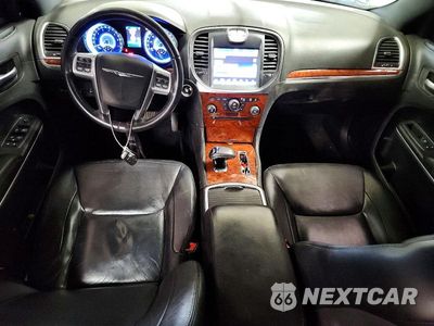 Zdjęcie 8 z 13 samochodu: 2013 CHRYSLER 300 VIN:2C3CCAAG9DH707478 - miniatura