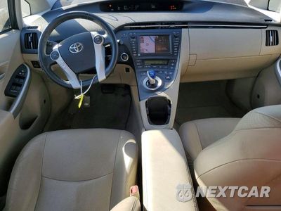 Zdjęcie 8 z 12 samochodu: 2010 TOYOTA PRIUS IV VIN:JTDKN3DU0A0043876 - miniatura