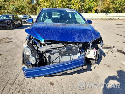 Piąte zdjęcie samochodu w środku: 2013 CHEVROLET SONIC LS VIN:1G1JA5SG3D4221818 - miniatura