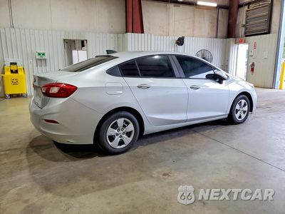 Trzecie zdjęcie samochodu z tyłu: 2016 CHEVROLET CRUZE LS VIN:1G1BC5SM7G7308001 - miniatura