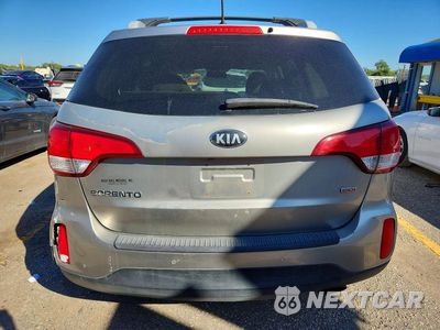 Zdjęcie 6 z 13 samochodu: 2015 KIA SORENTO LX VIN:5XYKT4A6XFG552750 - miniatura