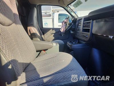 Zdjęcie 7 z 13 samochodu: 2020 CHEVROLET EXPRESS G2500 VIN:1GCWGAFP1L1244237 - miniatura