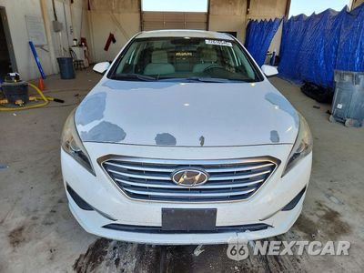 Piąte zdjęcie samochodu w środku: 2017 HYUNDAI SONATA SE VIN:5NPE24AF8HH559367 - miniatura