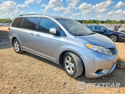 Czwarte zdjęcie samochodu z boku: 2011 TOYOTA SIENNA LE VIN:5TDKK3DC8BS044868 - miniatura