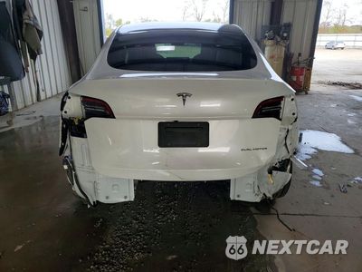 Zdjęcie 6 z 13 samochodu: 2023 TESLA MODEL Y VIN:7SAYGDEE3PA100776 - miniatura