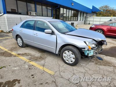Czwarte zdjęcie samochodu z boku: 2003 HONDA ACCORD LX VIN:1HGCM56483A028007 - miniatura