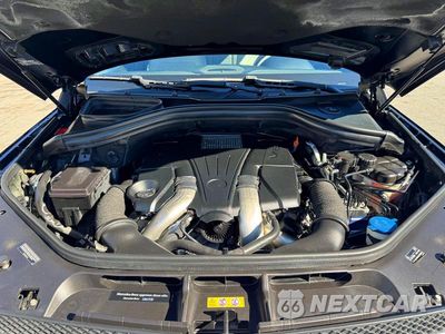 Zdjęcie 10 z 14 samochodu: 2015 MERCEDES-BENZ GL 550 4MATIC VIN:4JGDF7DE2FA544657 - miniatura