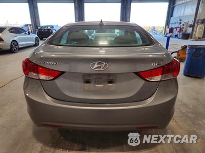 Zdjęcie 6 z 13 samochodu: 2013 HYUNDAI ELANTRA GLS VIN:KMHDH4AE4DU632988 - miniatura