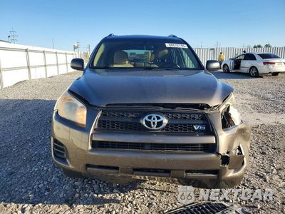 Piąte zdjęcie samochodu w środku: 2012 TOYOTA RAV 4 VIN:JTMBK4DV6C5106816 - miniatura