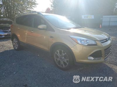 Czwarte zdjęcie samochodu z boku: 2014 FORD ESCAPE TITANIUM VIN:1FMCU9J9XEUE41732 - miniatura