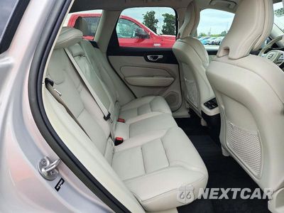 Zdjęcie 11 z 14 samochodu: 2022 VOLVO XC60 B5 INSCRIPTION VIN:YV4L12DL7N1083127 - miniatura