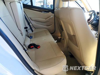 Zdjęcie 10 z 12 samochodu: 2015 BMW X1 SDRIVE28I VIN:WBAVM1C53FV318839 - miniatura