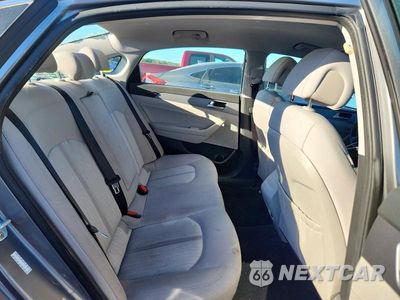 Zdjęcie 10 z 13 samochodu: 2017 HYUNDAI SONATA HYBRID SE VIN:KMHE24L13HA056379 - miniatura