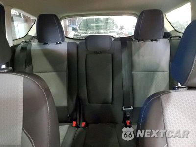 Zdjęcie 10 z 13 samochodu: 2018 FORD ESCAPE SE VIN:1FMCU9GD7JUB63846 - miniatura