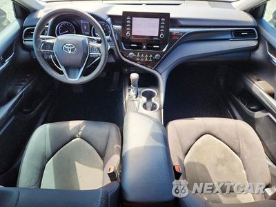 Zdjęcie 8 z 13 samochodu: 2021 TOYOTA CAMRY LE VIN:4T1C11AK1MU537597 - miniatura
