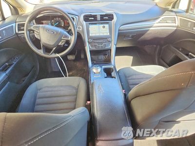 Zdjęcie 8 z 12 samochodu: 2017 FORD FUSION SE VIN:3FA6P0HD4HR366669 - miniatura