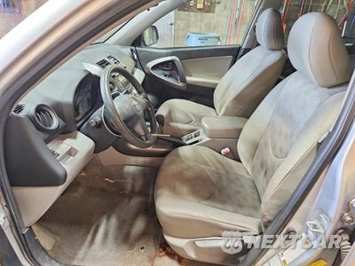 Zdjęcie 7 z 13 samochodu: 2009 TOYOTA RAV4 BASE VIN:JTMBF33V895004412 - miniatura