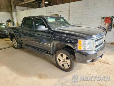 Czwarte zdjęcie samochodu z boku: 2007 CHEVROLET SILVERADO K1500 CREW CAB VIN:2GCEK13M771581404 - miniatura