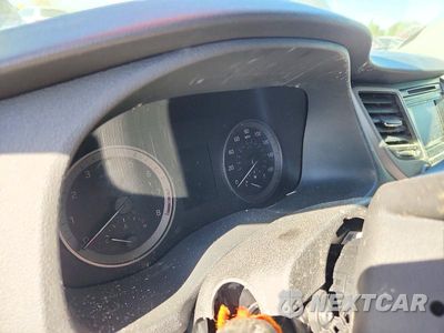 Zdjęcie 9 z 12 samochodu: 2017 HYUNDAI TUCSON SE VIN:KM8J3CA42HU475227 - miniatura
