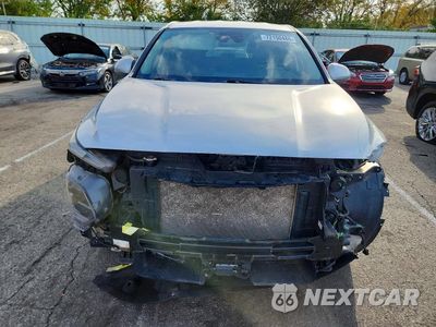 Piąte zdjęcie samochodu w środku: 2019 HYUNDAI SANTA FE SE VIN:5NMS2CAD0KH026588 - miniatura