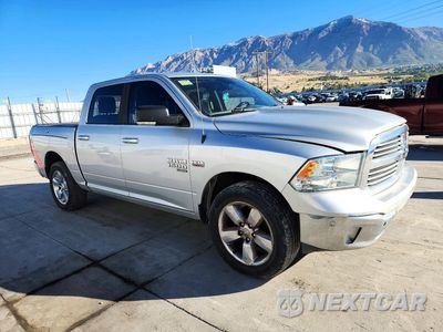 Czwarte zdjęcie samochodu z boku: 2019 RAM 1500 CLASSIC SLT VIN:1C6RR7LT3KS527430 - miniatura