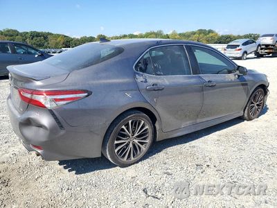 Trzecie zdjęcie samochodu z tyłu: 2020 TOYOTA CAMRY SE VIN:4T1G11AK2LU368500 - miniatura