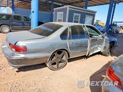 Trzecie zdjęcie samochodu z tyłu: 1996 CHEVROLET CAPRICE / IMPALA CLASSIC SS VIN:1G1BL52P6TR110566 - miniatura