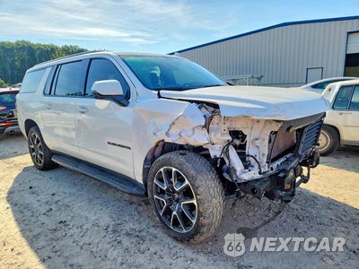 Czwarte zdjęcie samochodu z boku: 2021 CHEVROLET SUBURBAN K1500 RST VIN:1GNSKEKD9MR176683 - miniatura