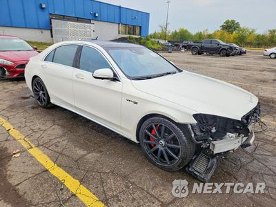 Czwarte zdjęcie samochodu z boku: 2018 MERCEDES-BENZ S 63 AMG 4MATIC VIN:WDDUG8JB9JA395731 - miniatura