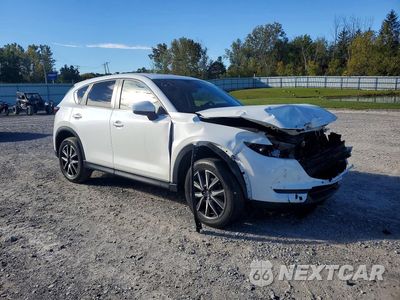 Czwarte zdjęcie samochodu z boku: 2018 MAZDA CX-5 TOURING VIN:JM3KFBCMXJ0445534 - miniatura