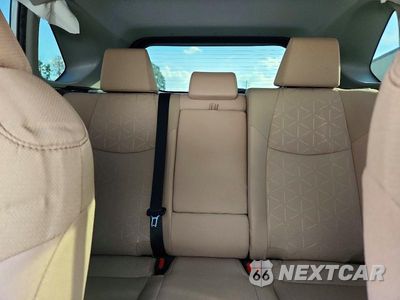 Zdjęcie 10 z 13 samochodu: 2021 TOYOTA RAV4 XLE VIN:2T3W1RFV7MC155839 - miniatura