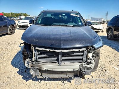 Piąte zdjęcie samochodu w środku: 2023 CHEVROLET TRAVERSE PREMIER VIN:1GNERKKW3PJ126292 - miniatura