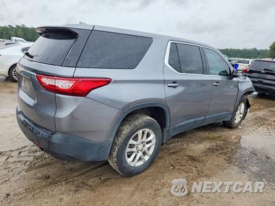Trzecie zdjęcie samochodu z tyłu: 2018 CHEVROLET TRAVERSE LS VIN:1GNERFKW6JJ237241 - miniatura