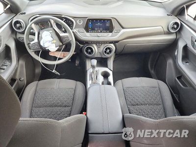 Zdjęcie 8 z 14 samochodu: 2021 CHEVROLET BLAZER 2LT VIN:3GNKBHRS9MS535632 - miniatura