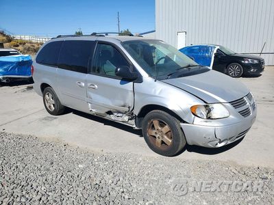 Czwarte zdjęcie samochodu z boku: 2005 DODGE GRAND CARAVAN SXT VIN:2D4GP44L45R518473 - miniatura