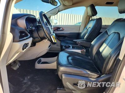 Zdjęcie 7 z 13 samochodu: 2019 CHRYSLER PACIFICA TOURING L VIN:2C4RC1BGXKR732210 - miniatura