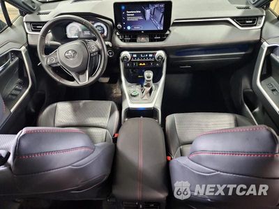 Zdjęcie 8 z 14 samochodu: 2024 TOYOTA RAV4 PRIME XSE VIN:JTMFB3FV0RD219717 - miniatura