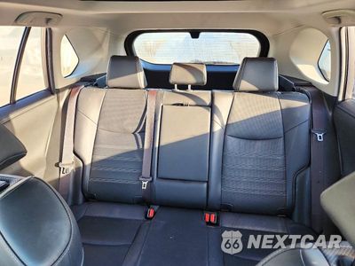 Zdjęcie 10 z 13 samochodu: 2019 TOYOTA RAV4 LIMITED VIN:JTMN1RFV4KD521325 - miniatura