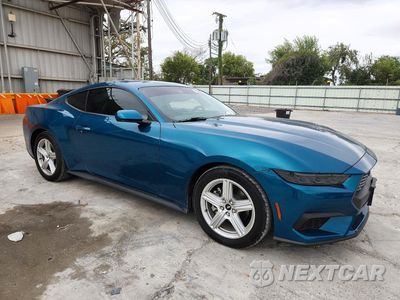 Czwarte zdjęcie samochodu z boku: 2026 FORD MUSTANG VIN:1FA6P8TH4T5125781 - miniatura