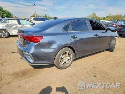 Trzecie zdjęcie samochodu z tyłu: 2020 KIA FORTE FE VIN:3KPF24AD4LE168667 - miniatura