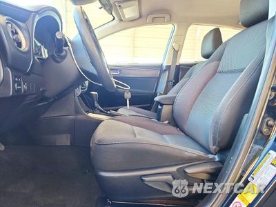 Zdjęcie 7 z 13 samochodu: 2019 TOYOTA COROLLA LE VIN:5YFBURHE6KP904025 - miniatura