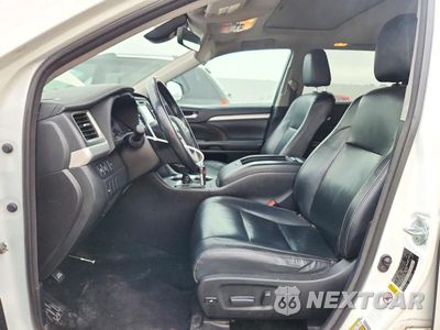 Zdjęcie 7 z 13 samochodu: 2018 TOYOTA HIGHLANDER XLE VIN:5TDJZRFH7JS543243 - miniatura